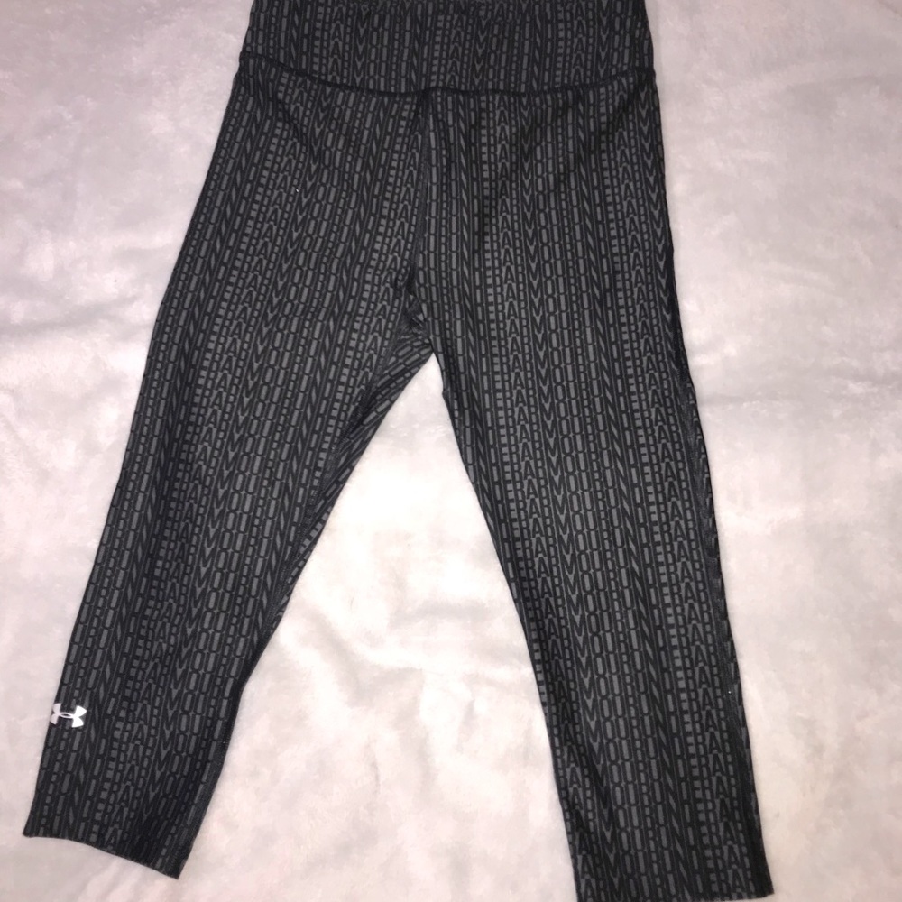 UA compression legging